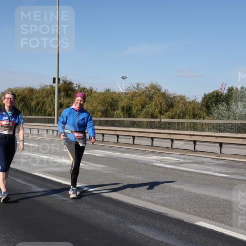 03.10.2025 - Köhlbrandbrückenlauf Julia Fischer http://msf.ph/oto/9017011 03.10.2025 13:22:07 Position 3  meine-sportfotos.de