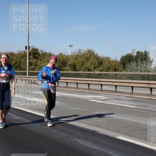 03.10.2025 - Köhlbrandbrückenlauf Julia Fischer http://msf.ph/oto/9017013 03.10.2025 13:22:08 Position 3  meine-sportfotos.de
