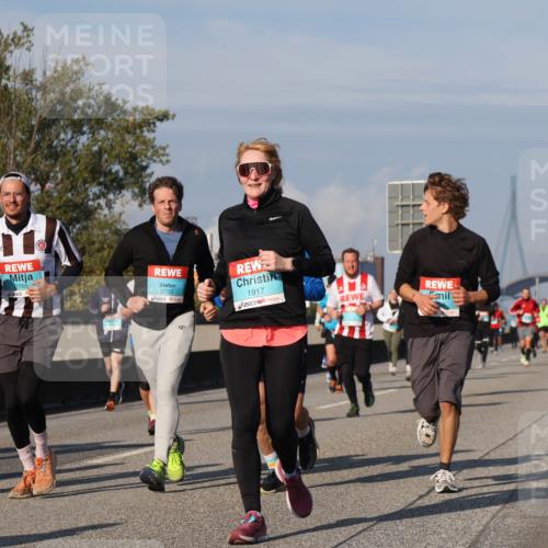 03.10.2025 - Köhlbrandbrückenlauf Luisa Fischer http://msf.ph/oto/9017073 03.10.2025 11:03:14 Position 3 2765, 3732, 1917 meine-sportfotos.de