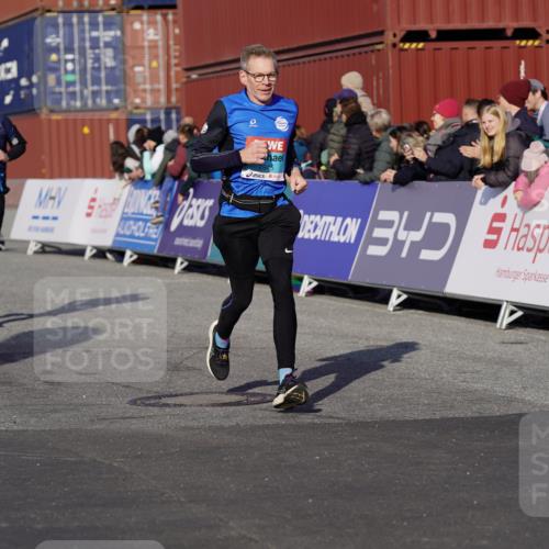 03.10.2025 - Köhlbrandbrückenlauf Michael Burmester http://msf.ph/oto/9017087 03.10.2025 10:16:27 Ziel 1325, 2165, 2287, 2778, 2945 meine-sportfotos.de