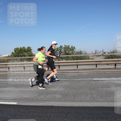03.10.2025 - Köhlbrandbrückenlauf Julia Fischer http://msf.ph/oto/9017088 03.10.2025 13:22:39 Position 3  meine-sportfotos.de