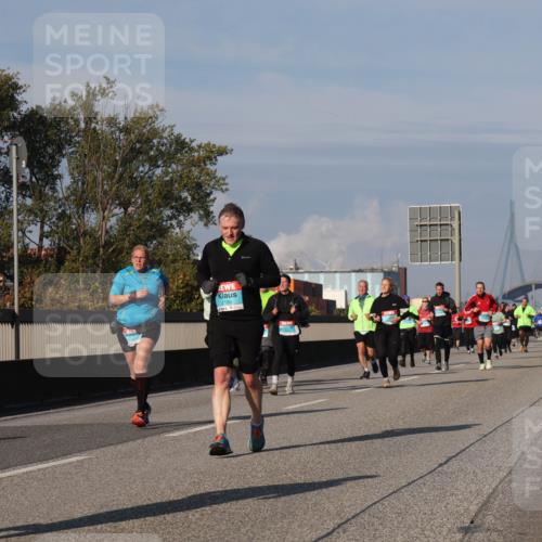 03.10.2025 - Köhlbrandbrückenlauf Luisa Fischer http://msf.ph/oto/9017132 03.10.2025 11:03:20 Position 3 3828, 2180 meine-sportfotos.de