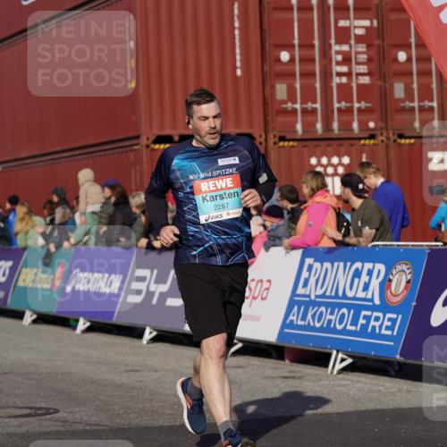 03.10.2025 - Köhlbrandbrückenlauf Michael Burmester http://msf.ph/oto/9017133 03.10.2025 10:16:29 Ziel 1325, 2287, 2778, 2945 meine-sportfotos.de