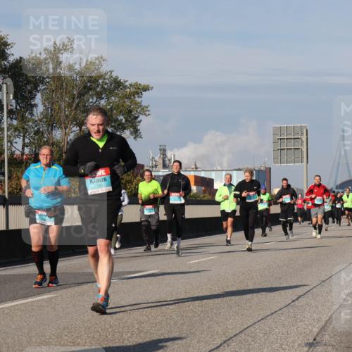 03.10.2025 - Köhlbrandbrückenlauf Luisa Fischer http://msf.ph/oto/9017140 03.10.2025 11:03:21 Position 3 2180 meine-sportfotos.de