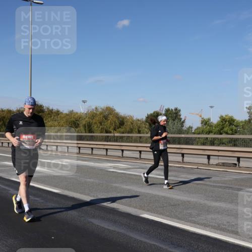 03.10.2025 - Köhlbrandbrückenlauf Julia Fischer http://msf.ph/oto/9017155 03.10.2025 13:23:22 Position 3  meine-sportfotos.de