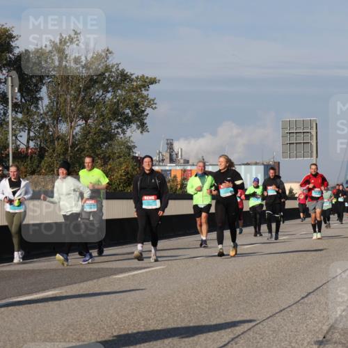 03.10.2025 - Köhlbrandbrückenlauf Luisa Fischer http://msf.ph/oto/9017158 03.10.2025 11:03:23 Position 3  meine-sportfotos.de