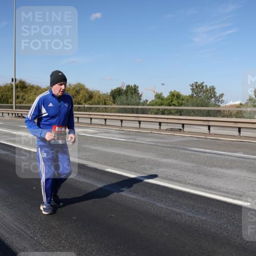 03.10.2025 - Köhlbrandbrückenlauf Julia Fischer http://msf.ph/oto/9017179 03.10.2025 13:23:31 Position 3 5748 meine-sportfotos.de