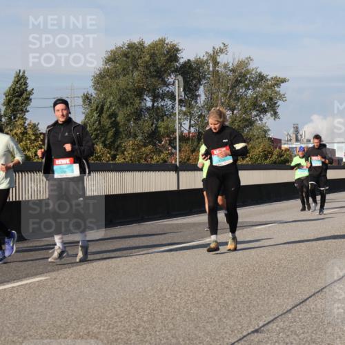03.10.2025 - Köhlbrandbrückenlauf Luisa Fischer http://msf.ph/oto/9017202 03.10.2025 11:03:28 Position 3  meine-sportfotos.de