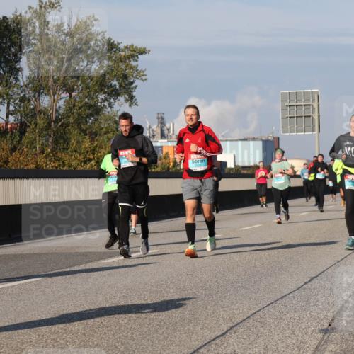 03.10.2025 - Köhlbrandbrückenlauf Luisa Fischer http://msf.ph/oto/9017219 03.10.2025 11:03:29 Position 3  meine-sportfotos.de