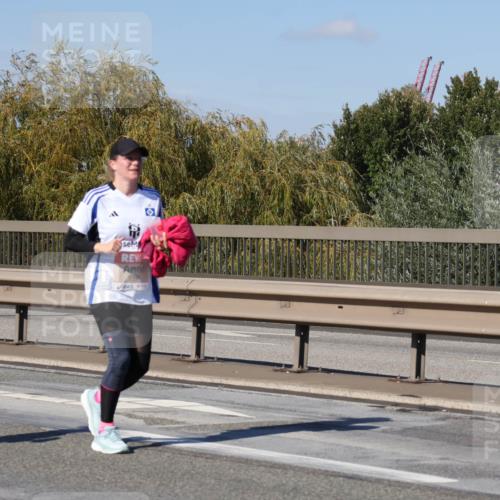 03.10.2025 - Köhlbrandbrückenlauf Julia Fischer http://msf.ph/oto/9017224 03.10.2025 13:23:57 Position 3 5388, 24 meine-sportfotos.de