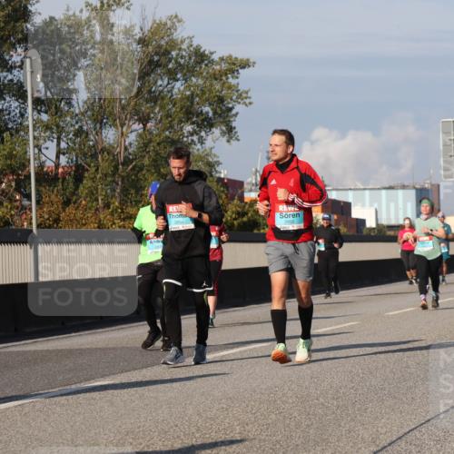 03.10.2025 - Köhlbrandbrückenlauf Luisa Fischer http://msf.ph/oto/9017225 03.10.2025 11:03:30 Position 3 2674, 2854, 2855 meine-sportfotos.de
