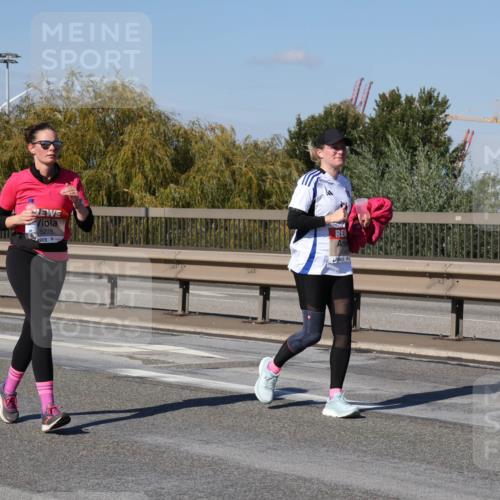 03.10.2025 - Köhlbrandbrückenlauf Julia Fischer http://msf.ph/oto/9017229 03.10.2025 13:23:58 Position 3 5275 meine-sportfotos.de