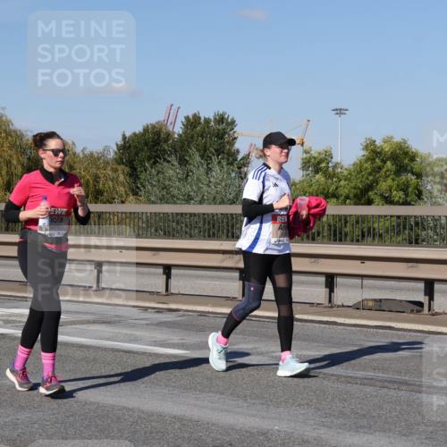 03.10.2025 - Köhlbrandbrückenlauf Julia Fischer http://msf.ph/oto/9017231 03.10.2025 13:23:59 Position 3 5275 meine-sportfotos.de