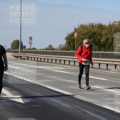03.10.2025 - Köhlbrandbrückenlauf Julia Fischer http://msf.ph/oto/9017235 03.10.2025 13:24:11 Position 3 12, 5 meine-sportfotos.de