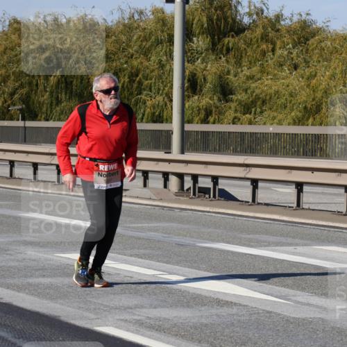 03.10.2025 - Köhlbrandbrückenlauf Julia Fischer http://msf.ph/oto/9017237 03.10.2025 13:24:12 Position 3  meine-sportfotos.de