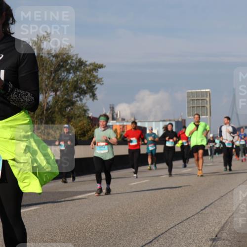 03.10.2025 - Köhlbrandbrückenlauf Luisa Fischer http://msf.ph/oto/9017271 03.10.2025 11:03:35 Position 3 3835, 1547 meine-sportfotos.de