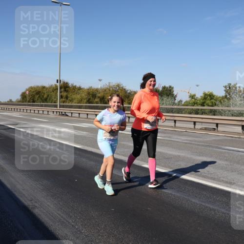 03.10.2025 - Köhlbrandbrückenlauf Julia Fischer http://msf.ph/oto/9017279 03.10.2025 13:24:47 Position 3  meine-sportfotos.de