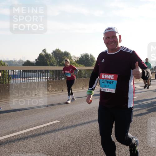 03.10.2025 - Köhlbrandbrückenlauf Fabian Wolf http://msf.ph/oto/9017296 03.10.2025 09:26:39 Position 3 2418 meine-sportfotos.de