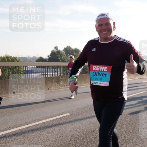 03.10.2025 - Köhlbrandbrückenlauf Fabian Wolf http://msf.ph/oto/9017302 03.10.2025 09:26:39 Position 3 2418 meine-sportfotos.de