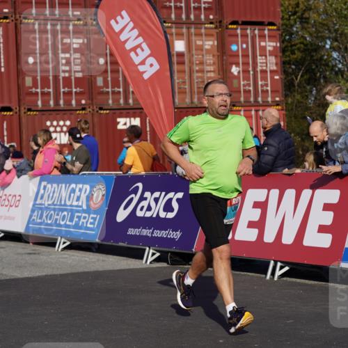 03.10.2025 - Köhlbrandbrückenlauf Michael Burmester http://msf.ph/oto/9017320 03.10.2025 10:16:41 Ziel 1303, 1304, 1322, 1437, 1708, 2113, 2247, 2349, 2404, 3194, 3747 meine-sportfotos.de