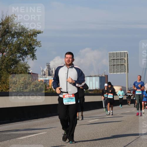 03.10.2025 - Köhlbrandbrückenlauf Luisa Fischer http://msf.ph/oto/9017326 03.10.2025 11:03:42 Position 3 3697, 3529 meine-sportfotos.de