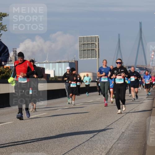 03.10.2025 - Köhlbrandbrückenlauf Luisa Fischer http://msf.ph/oto/9017338 03.10.2025 11:03:43 Position 3 3529 meine-sportfotos.de