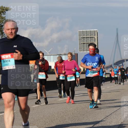 03.10.2025 - Köhlbrandbrückenlauf Luisa Fischer http://msf.ph/oto/9017445 03.10.2025 11:03:55 Position 3 242, 2460, 3635, 26 meine-sportfotos.de