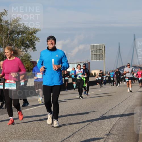 03.10.2025 - Köhlbrandbrückenlauf Luisa Fischer http://msf.ph/oto/9017482 03.10.2025 11:04:00 Position 3 3783 meine-sportfotos.de