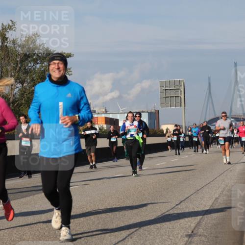 03.10.2025 - Köhlbrandbrückenlauf Luisa Fischer http://msf.ph/oto/9017486 03.10.2025 11:04:00 Position 3 3783 meine-sportfotos.de
