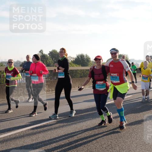 03.10.2025 - Köhlbrandbrückenlauf Fabian Wolf http://msf.ph/oto/9017493 03.10.2025 09:26:49 Position 3 2429, 2159, 3413, 3412 meine-sportfotos.de