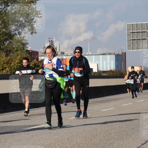 03.10.2025 - Köhlbrandbrückenlauf Luisa Fischer http://msf.ph/oto/9017501 03.10.2025 11:04:03 Position 3 2023 meine-sportfotos.de
