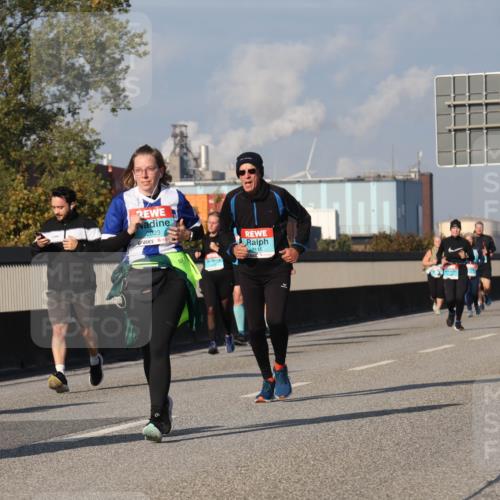 03.10.2025 - Köhlbrandbrückenlauf Luisa Fischer http://msf.ph/oto/9017502 03.10.2025 11:04:03 Position 3 2023, 3116 meine-sportfotos.de