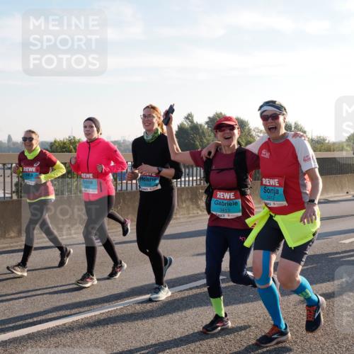 03.10.2025 - Köhlbrandbrückenlauf Fabian Wolf http://msf.ph/oto/9017503 03.10.2025 09:26:49 Position 3 2429, 2159, 3413, 3412 meine-sportfotos.de
