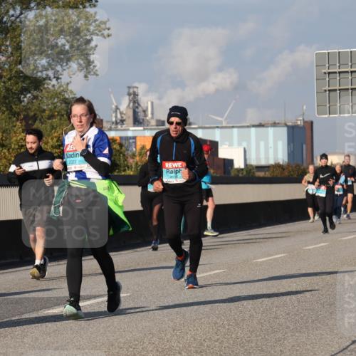 03.10.2025 - Köhlbrandbrückenlauf Luisa Fischer http://msf.ph/oto/9017505 03.10.2025 11:04:03 Position 3 2023, 3116 meine-sportfotos.de