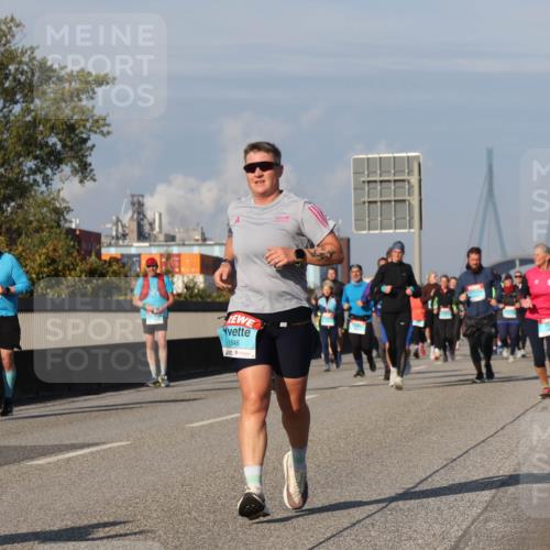 03.10.2025 - Köhlbrandbrückenlauf Luisa Fischer http://msf.ph/oto/9017532 03.10.2025 11:04:08 Position 3 1846 meine-sportfotos.de