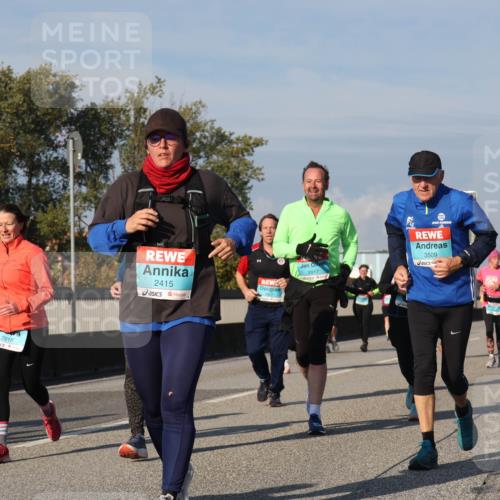 03.10.2025 - Köhlbrandbrückenlauf Luisa Fischer http://msf.ph/oto/9017607 03.10.2025 11:04:26 Position 3 3215, 2918, 2415, 2917, 3509 meine-sportfotos.de
