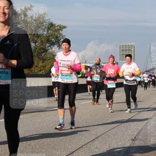 03.10.2025 - Köhlbrandbrückenlauf Luisa Fischer http://msf.ph/oto/9017631 03.10.2025 11:04:30 Position 3 2024, 1698, 16, 7, 3574 meine-sportfotos.de