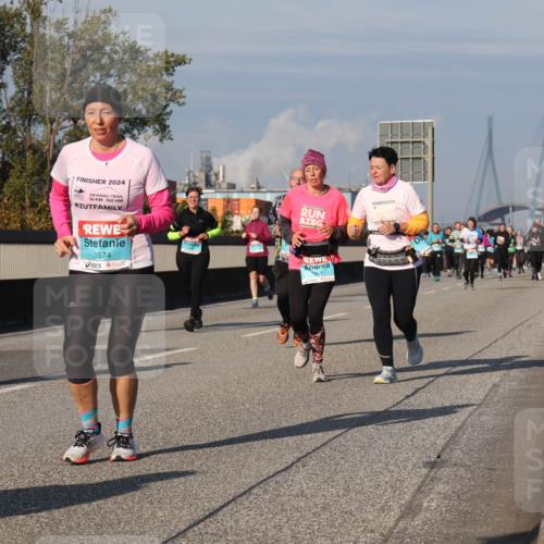 03.10.2025 - Köhlbrandbrückenlauf Luisa Fischer http://msf.ph/oto/9017635 03.10.2025 11:04:30 Position 3 2068, 2024, 760, 3574, 1804 meine-sportfotos.de
