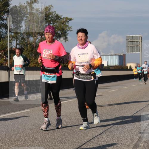 03.10.2025 - Köhlbrandbrückenlauf Luisa Fischer http://msf.ph/oto/9017648 03.10.2025 11:04:32 Position 3 7804 meine-sportfotos.de
