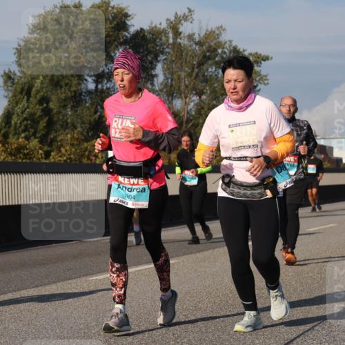 03.10.2025 - Köhlbrandbrückenlauf Luisa Fischer http://msf.ph/oto/9017652 03.10.2025 11:04:33 Position 3 7804 meine-sportfotos.de