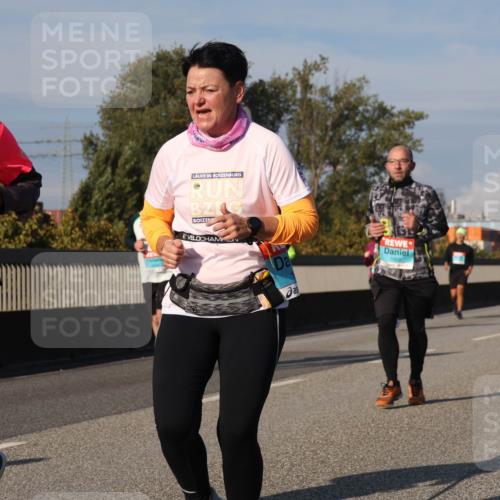 03.10.2025 - Köhlbrandbrückenlauf Luisa Fischer http://msf.ph/oto/9017658 03.10.2025 11:04:34 Position 3 1804, 1669 meine-sportfotos.de