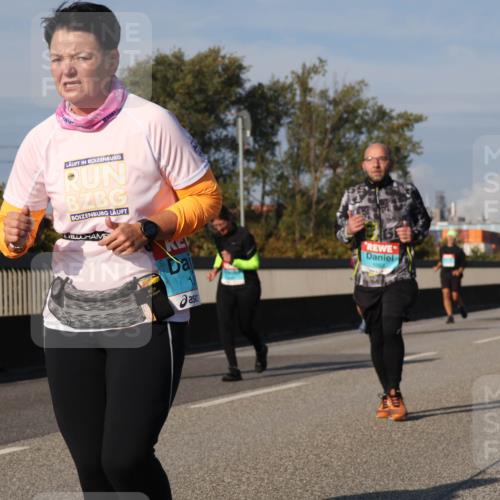 03.10.2025 - Köhlbrandbrückenlauf Luisa Fischer http://msf.ph/oto/9017660 03.10.2025 11:04:34 Position 3 166 meine-sportfotos.de