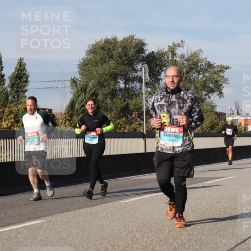 03.10.2025 - Köhlbrandbrückenlauf Luisa Fischer http://msf.ph/oto/9017666 03.10.2025 11:04:35 Position 3 1669 meine-sportfotos.de