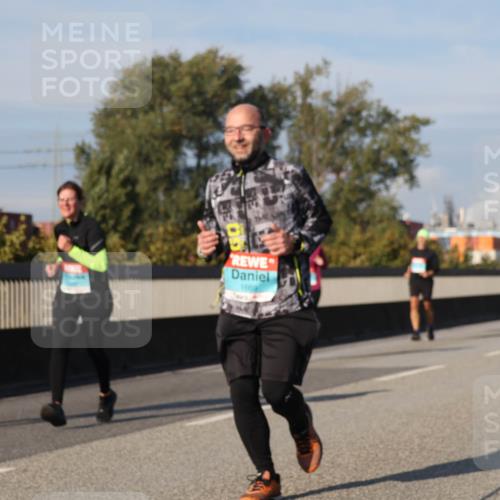 03.10.2025 - Köhlbrandbrückenlauf Luisa Fischer http://msf.ph/oto/9017668 03.10.2025 11:04:36 Position 3 1669 meine-sportfotos.de
