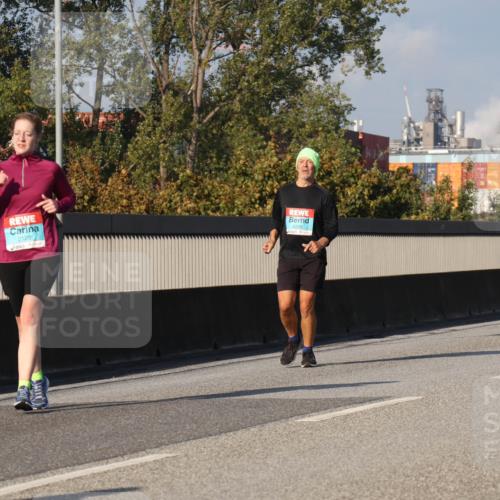 03.10.2025 - Köhlbrandbrückenlauf Luisa Fischer http://msf.ph/oto/9017675 03.10.2025 11:04:37 Position 3 2128, 2309 meine-sportfotos.de