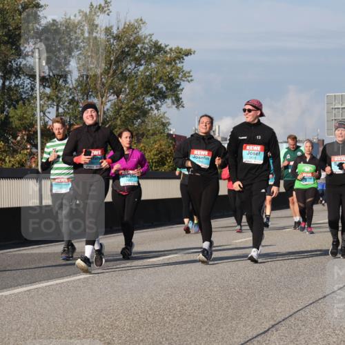 03.10.2025 - Köhlbrandbrückenlauf Luisa Fischer http://msf.ph/oto/9017720 03.10.2025 11:04:50 Position 3 1545, 55, 2033, 13, 1992, 2616 meine-sportfotos.de
