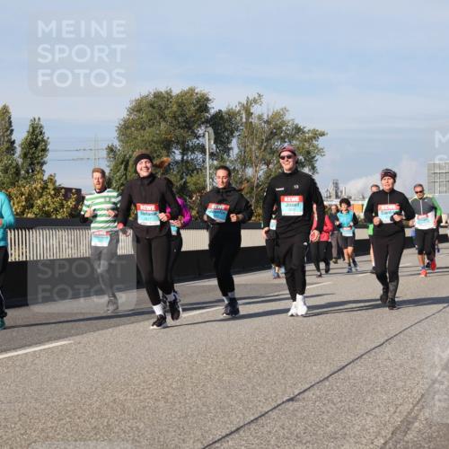 03.10.2025 - Köhlbrandbrückenlauf Luisa Fischer http://msf.ph/oto/9017730 03.10.2025 11:04:52 Position 3 2617, 55 meine-sportfotos.de