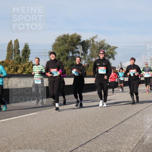 03.10.2025 - Köhlbrandbrückenlauf Luisa Fischer http://msf.ph/oto/9017733 03.10.2025 11:04:52 Position 3  meine-sportfotos.de