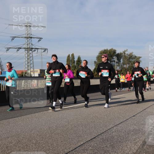 03.10.2025 - Köhlbrandbrückenlauf Luisa Fischer http://msf.ph/oto/9017740 03.10.2025 11:04:54 Position 3 55 meine-sportfotos.de