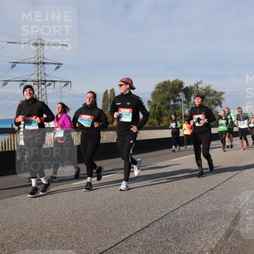 03.10.2025 - Köhlbrandbrückenlauf Luisa Fischer http://msf.ph/oto/9017745 03.10.2025 11:04:54 Position 3 55, 13 meine-sportfotos.de